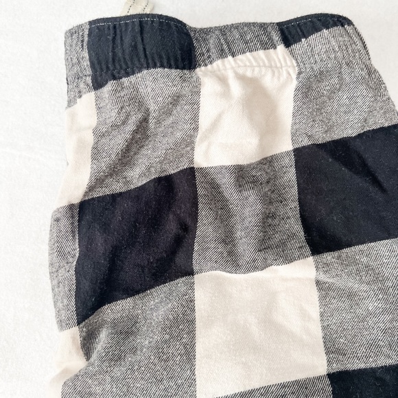 Old Navy | Shorts - Picture 4 of 4